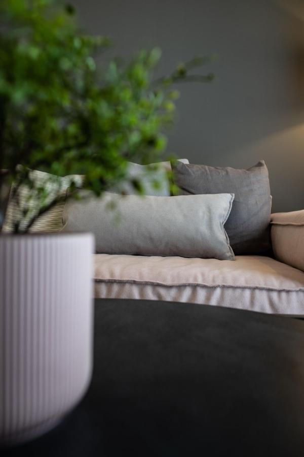 Black Pearl Apt In Koukaki 아테네 외부 사진
