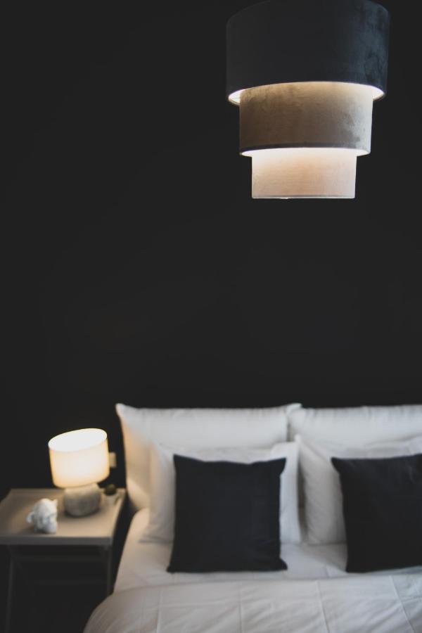 Black Pearl Apt In Koukaki 아테네 외부 사진