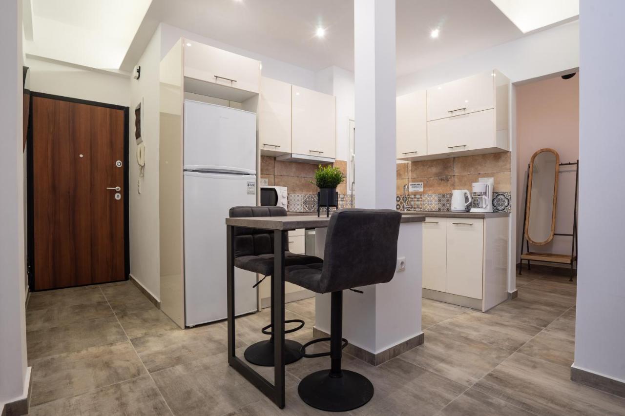 Black Pearl Apt In Koukaki 아테네 외부 사진